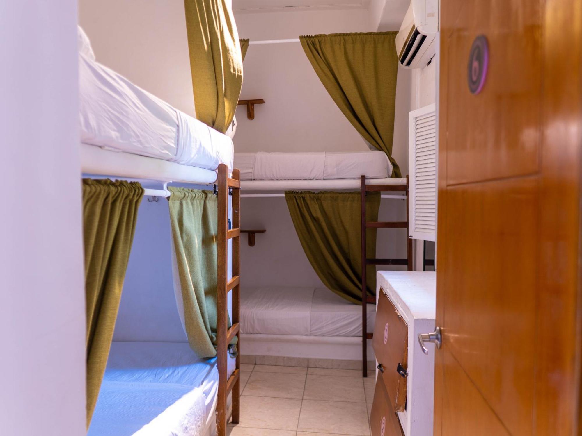 Casa Zahri Boutique Hostel Cartagena Oda fotoğraf