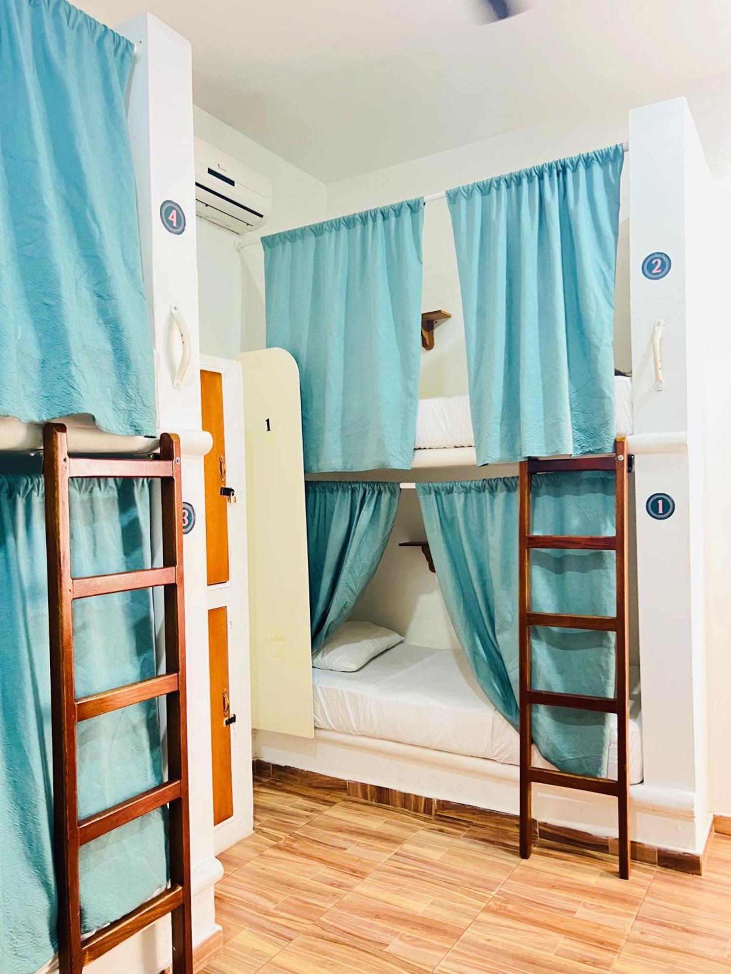 Casa Zahri Boutique Hostel Cartagena Oda fotoğraf